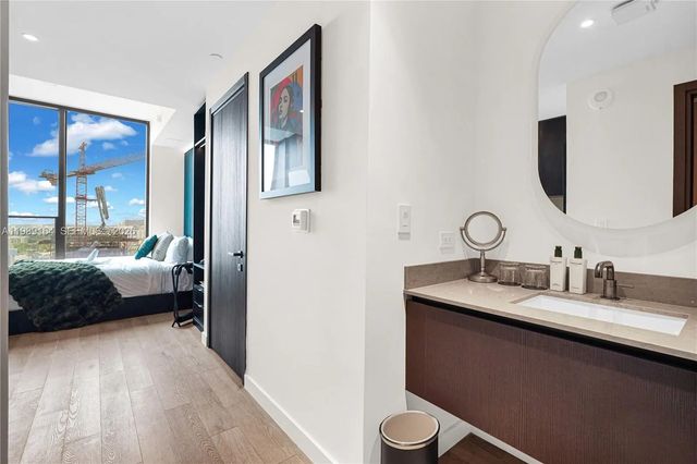 4 of 14 - 20 Ne 11th Street #4803a, Miami, FL