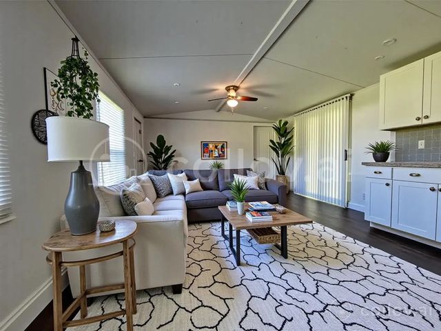 5 of 40 - 585 Nw Avenue D, Moore Haven, FL