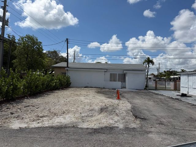801 Sw 1st Street, Hallandale Beach