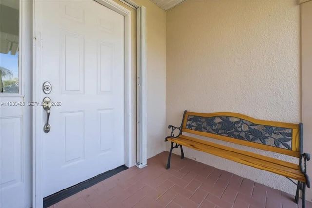 5 of 49 - 2570 Se 7th Place, Homestead, FL