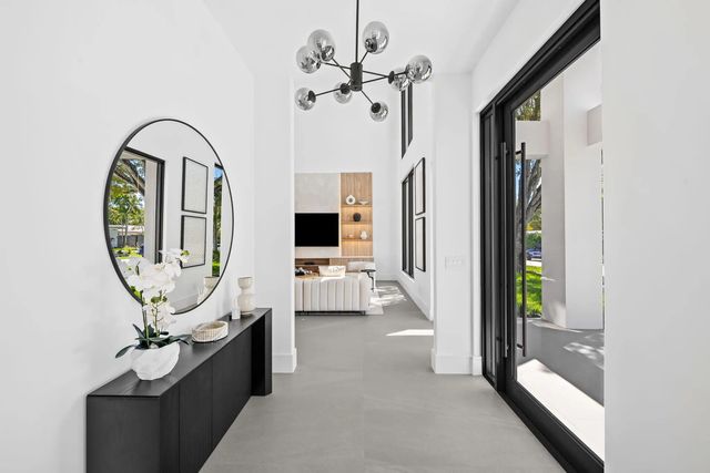4 of 61 - 2625 Ne 29th Court, Fort Lauderdale, FL