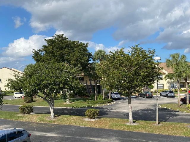 3 of 29 - 7915 Willow Spring Drive #1223, Lake Worth, FL