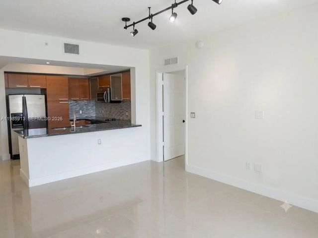 5 of 16 - 2030 S Douglas Road #414, Coral Gables, FL