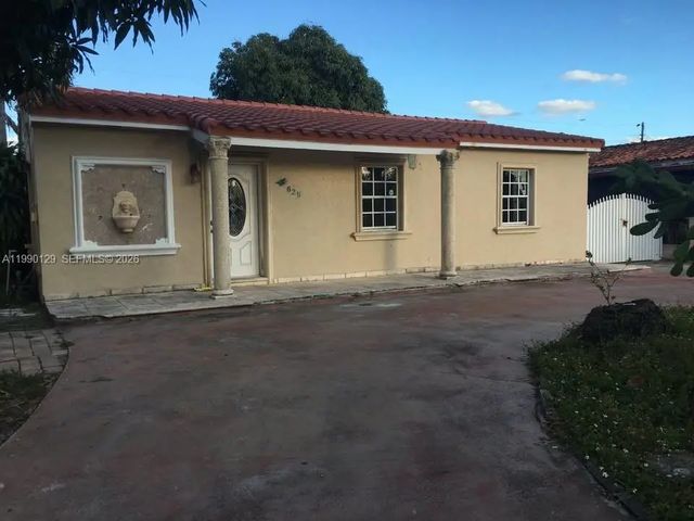 625 E 8th Court, Hialeah