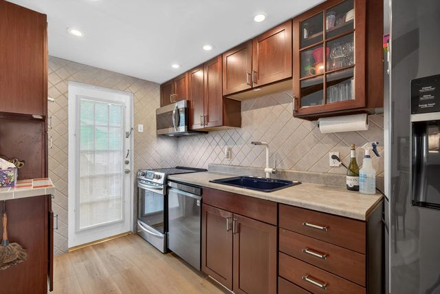 5 of 27 - 1100 Ne 15th Avenue #1-2, Fort Lauderdale, FL