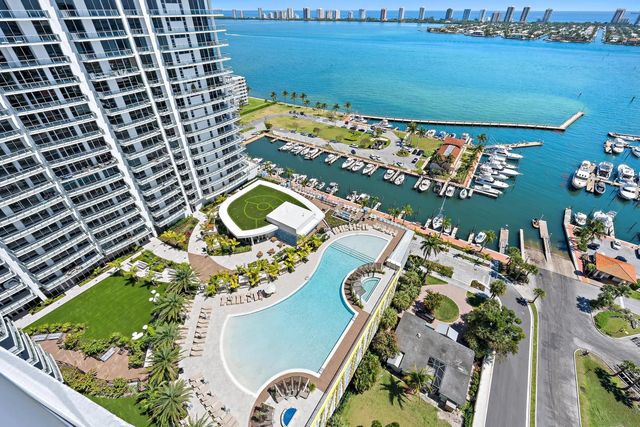 5 of 25 - 220 Lake Shore Drive #2212, Lake Park, FL
