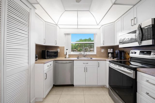 9330 Sunrise Lakes Boulevard #104, Sunrise