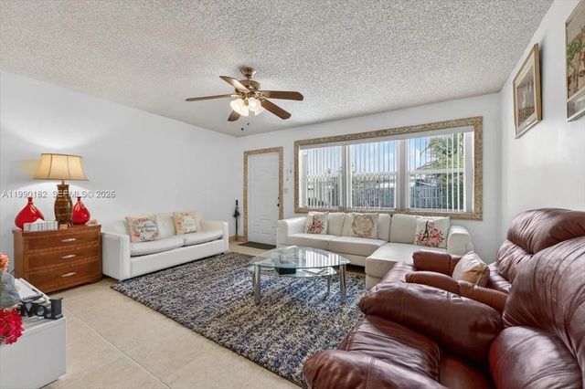 3 of 32 - 1125 Nw 69th Avenue, Margate, FL