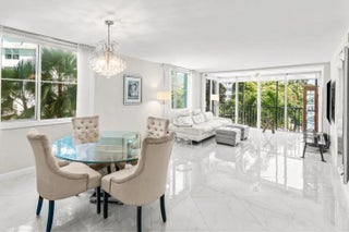 Photo of Listing #B26007433