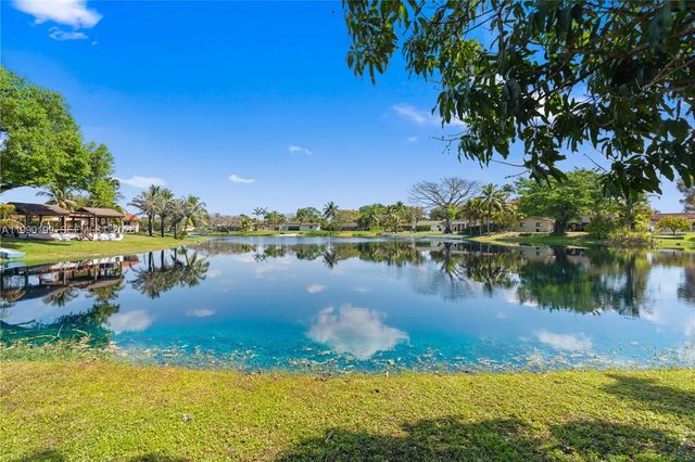 7327 Sabal Drive, Miami Lakes