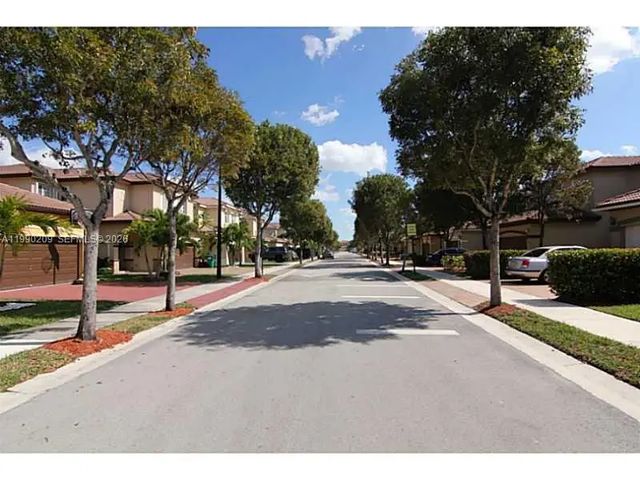 3 of 31 - 11277 Nw 44th Terrace, Doral, FL