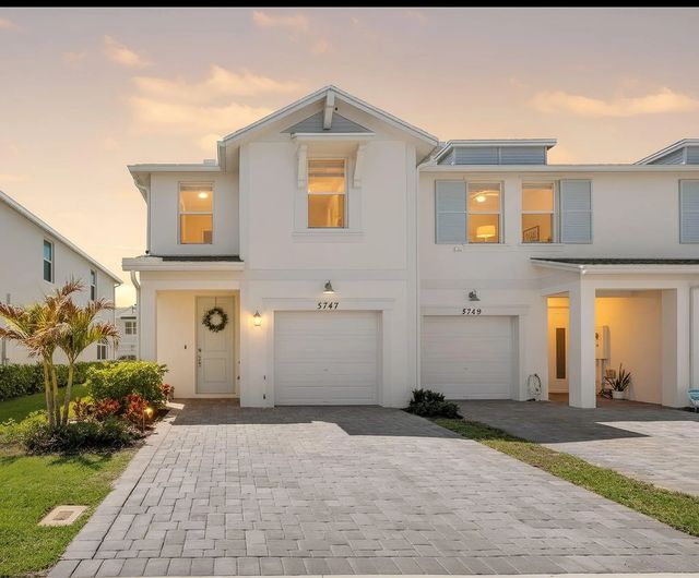 5747 Se Edgewater Circle, Stuart