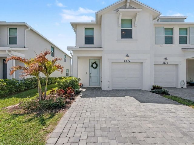 2 of 45 - 5747 Se Edgewater Circle, Stuart, FL