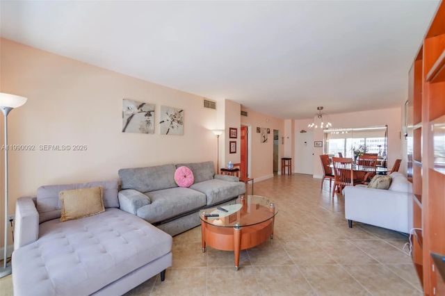 5 of 31 - 1980 S Ocean Drive #10l, Hallandale Beach, FL