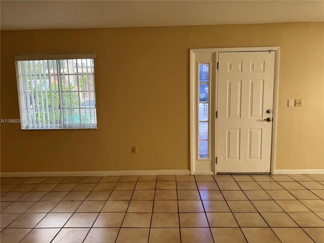 4 of 5 - 1126 Nw 3rd Street, Miami, FL