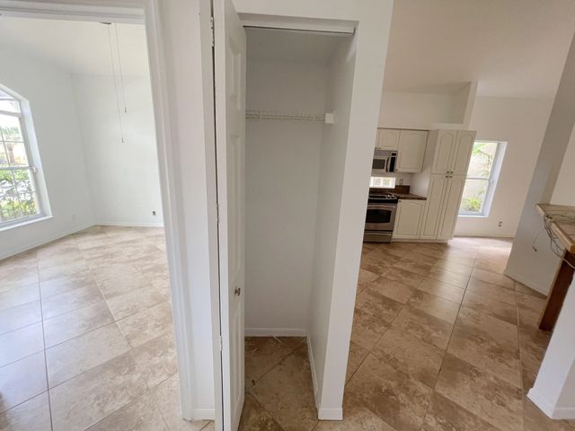 3 of 21 - 5338 Edenwood Lane, Riviera Beach, FL
