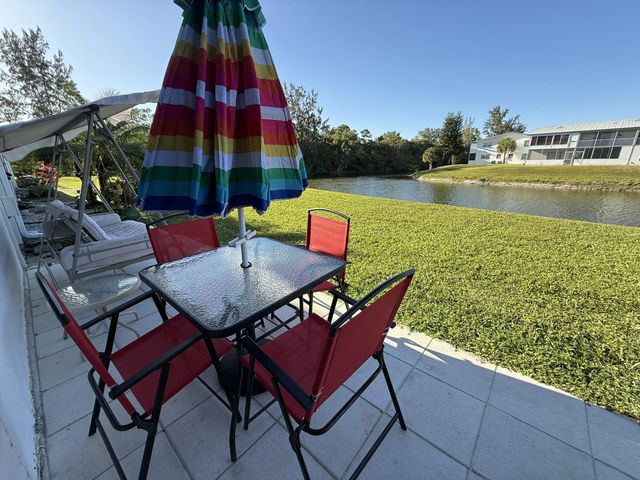 3 of 19 - 81 Camden Drive #d, West Palm Beach, FL