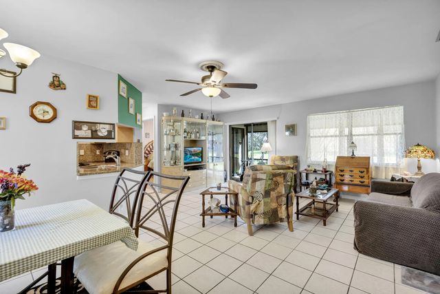 3 of 49 - 3 Vía De Casas Sur #102, Boynton Beach, FL