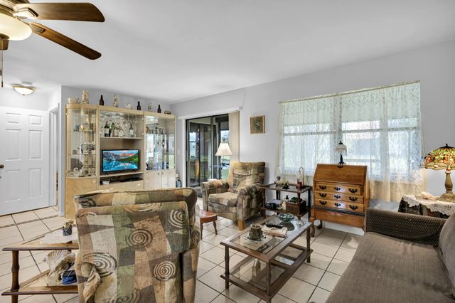 4 of 49 - 3 Vía De Casas Sur #102, Boynton Beach, FL