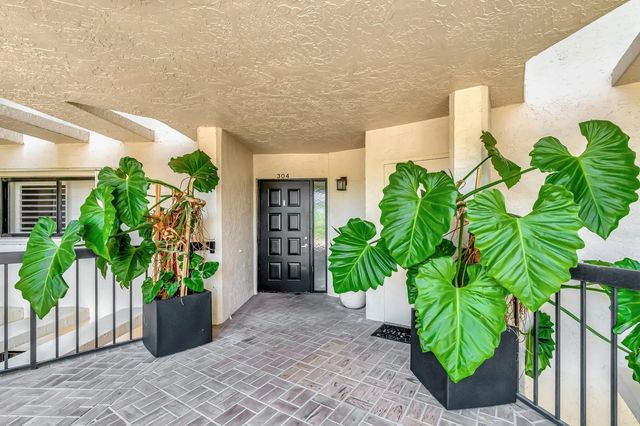5279 S Fountains Dr S S #304, Lake Worth