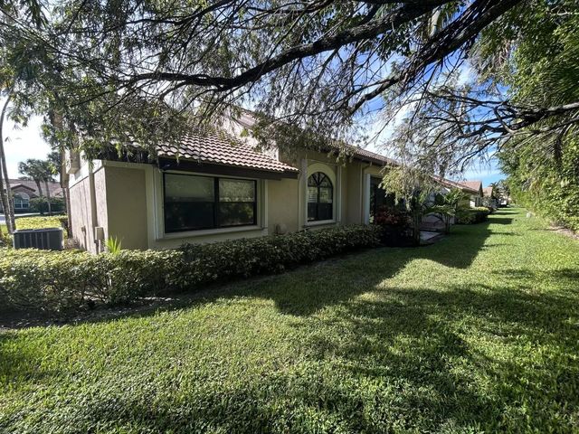 3 of 31 - 7207 Le Chalet Boulevard, Boynton Beach, FL