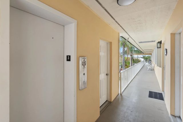 2 of 33 - 1351 Bayshore Drive #304, Fort Pierce, FL