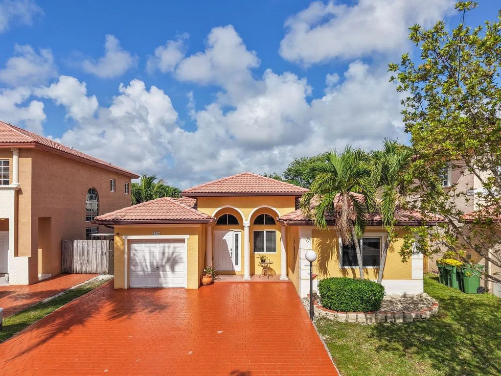 2724 Ne 42nd Avenue, Homestead