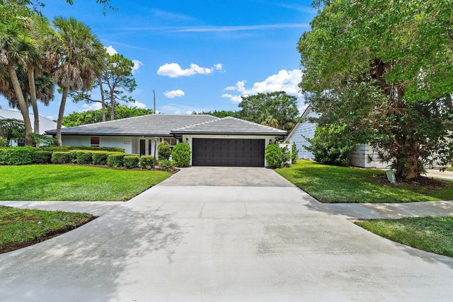 18169 Lake Bend Drive, Jupiter