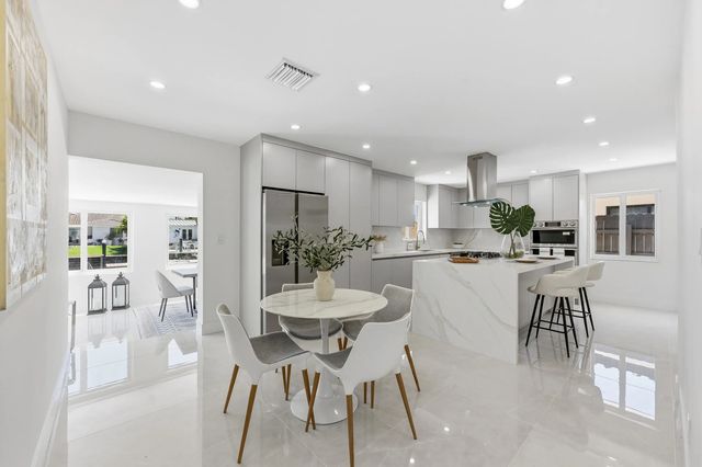 5 of 43 - 2280 Se 10th Court, Pompano Beach, FL