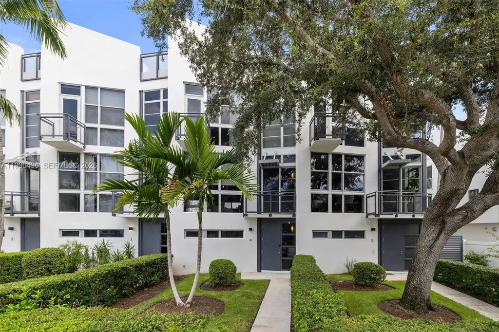 721 Se 12th Court #4, Fort Lauderdale
