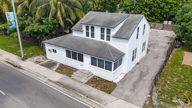 220 Sw 16th Street, Dania Beach