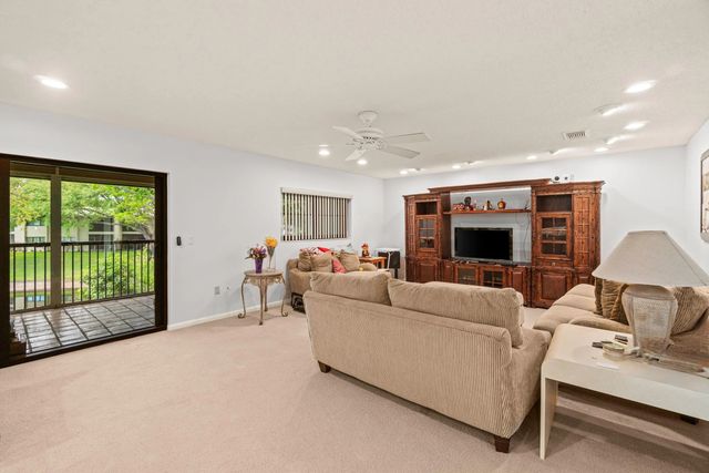 5 of 54 - 46 Stratford Lane W #d, Boynton Beach, FL