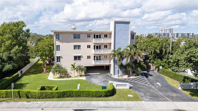 2 of 21 - 1965 S Ocean Boulevard #203, Lauderdale-By-The-Sea, FL