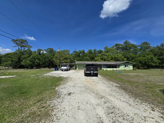 144 N Elm Street, Fellsmere