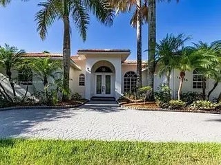 Photo of Listing #B26007854