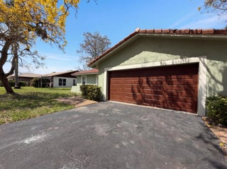 Photo of Listing #B26007926