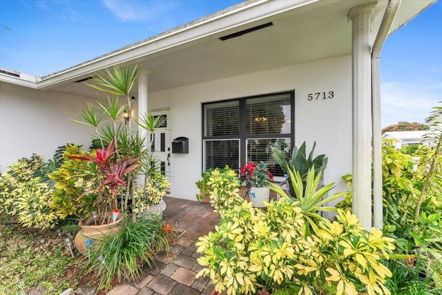 4 of 28 - 5713 Nw 84th Terrace, Tamarac, FL