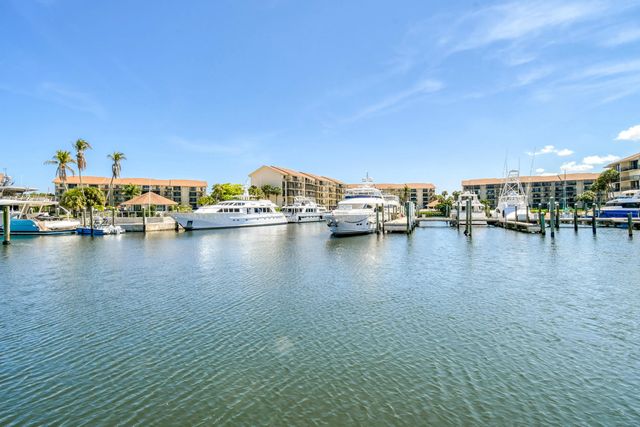 3 of 43 - 2401 Marina Isle Way #503, Jupiter, FL