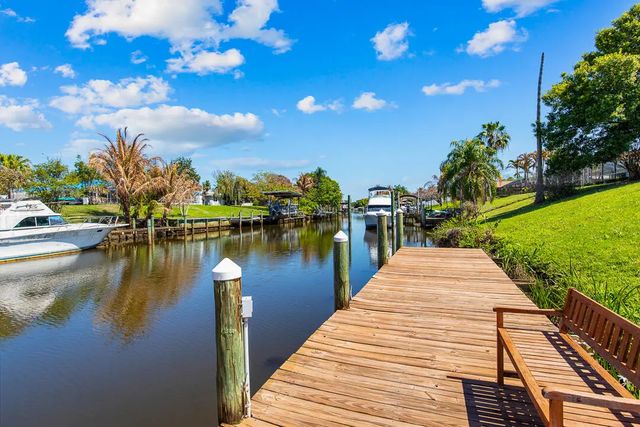 3 of 47 - 343 Se Verada Avenue, Port St. Lucie, FL