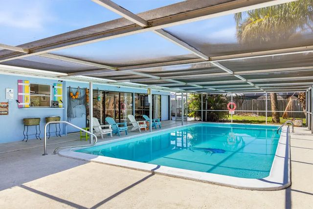 4 of 47 - 343 Se Verada Avenue, Port St. Lucie, FL