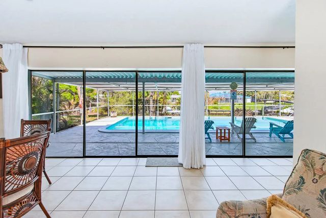 5 of 47 - 343 Se Verada Avenue, Port St. Lucie, FL
