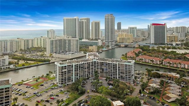 200 Leslie Drive #425, Hallandale Beach