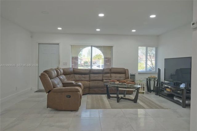 3 of 50 - 4391 Nw 12th Terrace, Deerfield Beach, FL