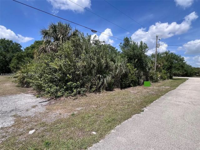 6155 Hughes Avenue, Fort Myers