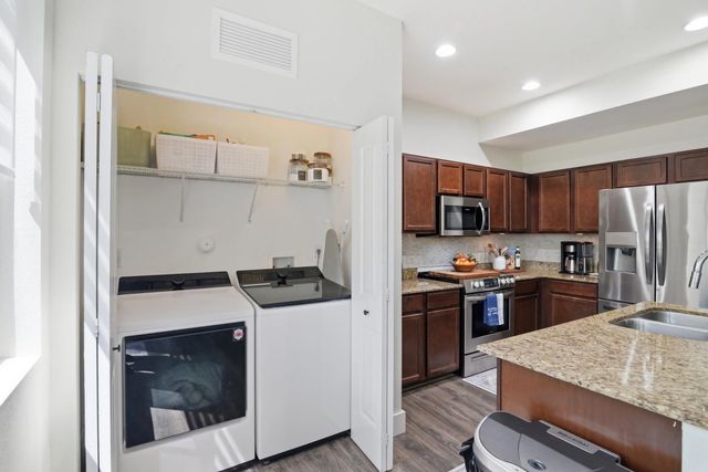 3 of 43 - 21482 Nw 14th Court #21482, Miami Gardens, FL