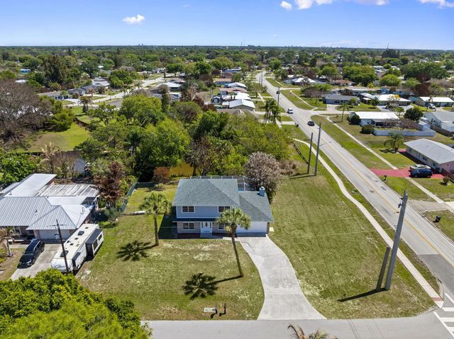 4 of 60 - 405 Ne Midvale Street, Port St. Lucie, FL