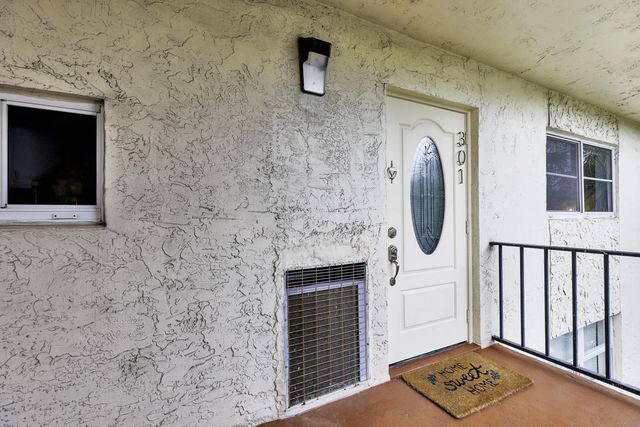 3 of 16 - 9500 N Hollybrook Lake Drive #301, Pembroke Pines, FL