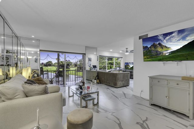 4 of 16 - 9500 N Hollybrook Lake Drive #301, Pembroke Pines, FL