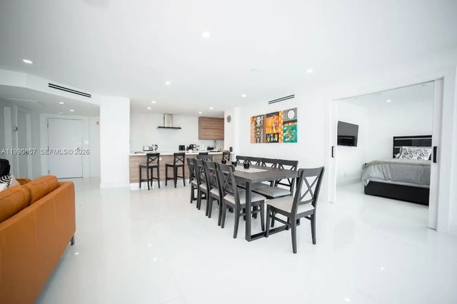 5 of 45 - 5600 Collins Avenue #14k, Miami Beach, FL