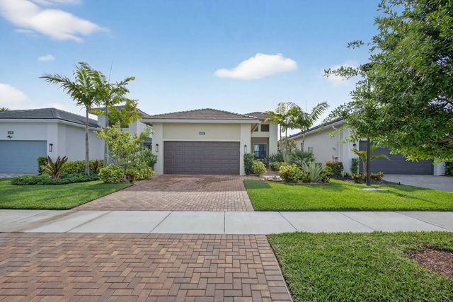 2 of 104 - 4805 Saint Armands Way, Westlake, FL